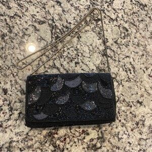 Vintage La Regale Black Beaded Clutch With Silver Chain